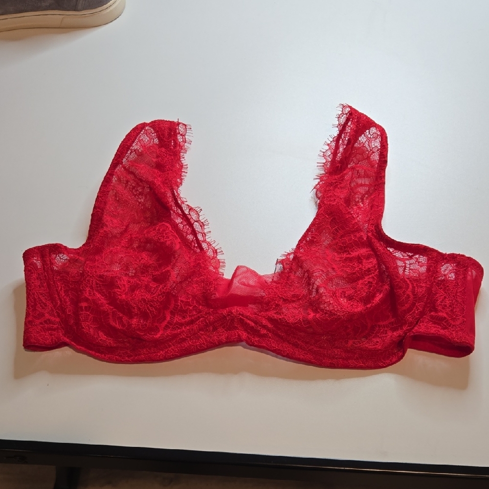 Victoria's Secret Dream Angels Unlined Lace Bra Sz 38C E